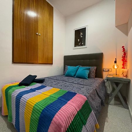 Plaza Universidad Rooms Barcelona Bagian luar foto