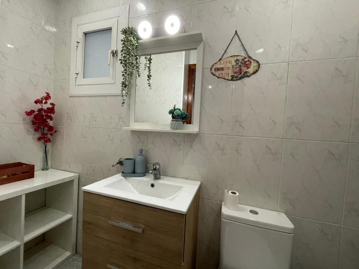 Plaza Universidad Rooms Barcelona Bagian luar foto